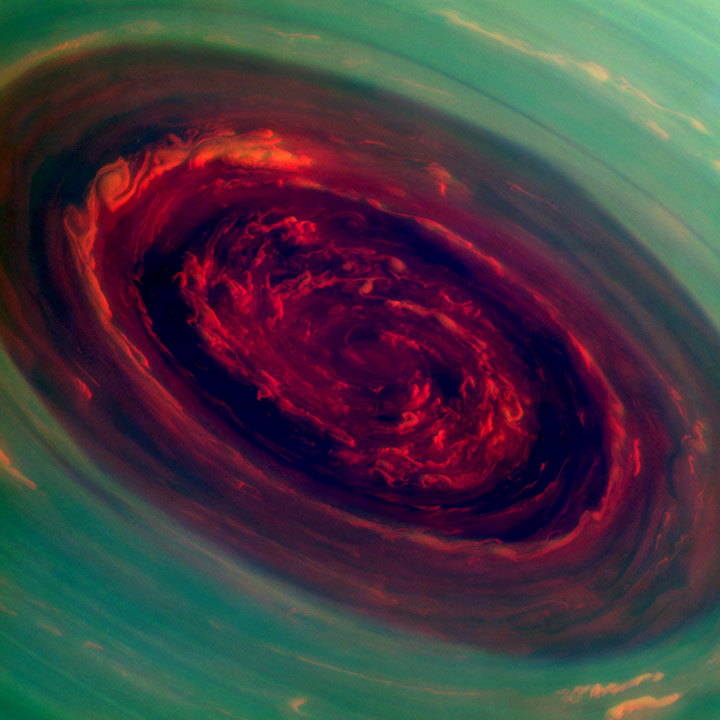 Kjempeorkan på Saturns nordpol
