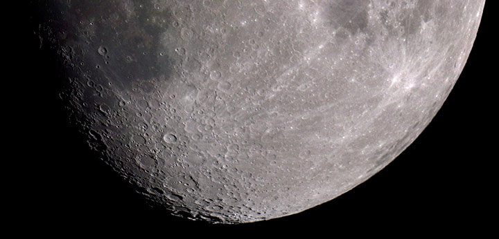 Månen sett gjennom Galileoskopet