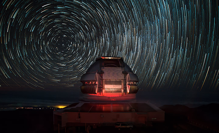 Stjernespor over Gemini-observatoriet